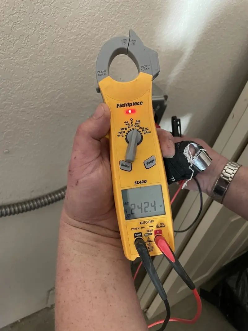 Voltage testing with clamp meter during Aluminum Wiring Replacement in Glencoe